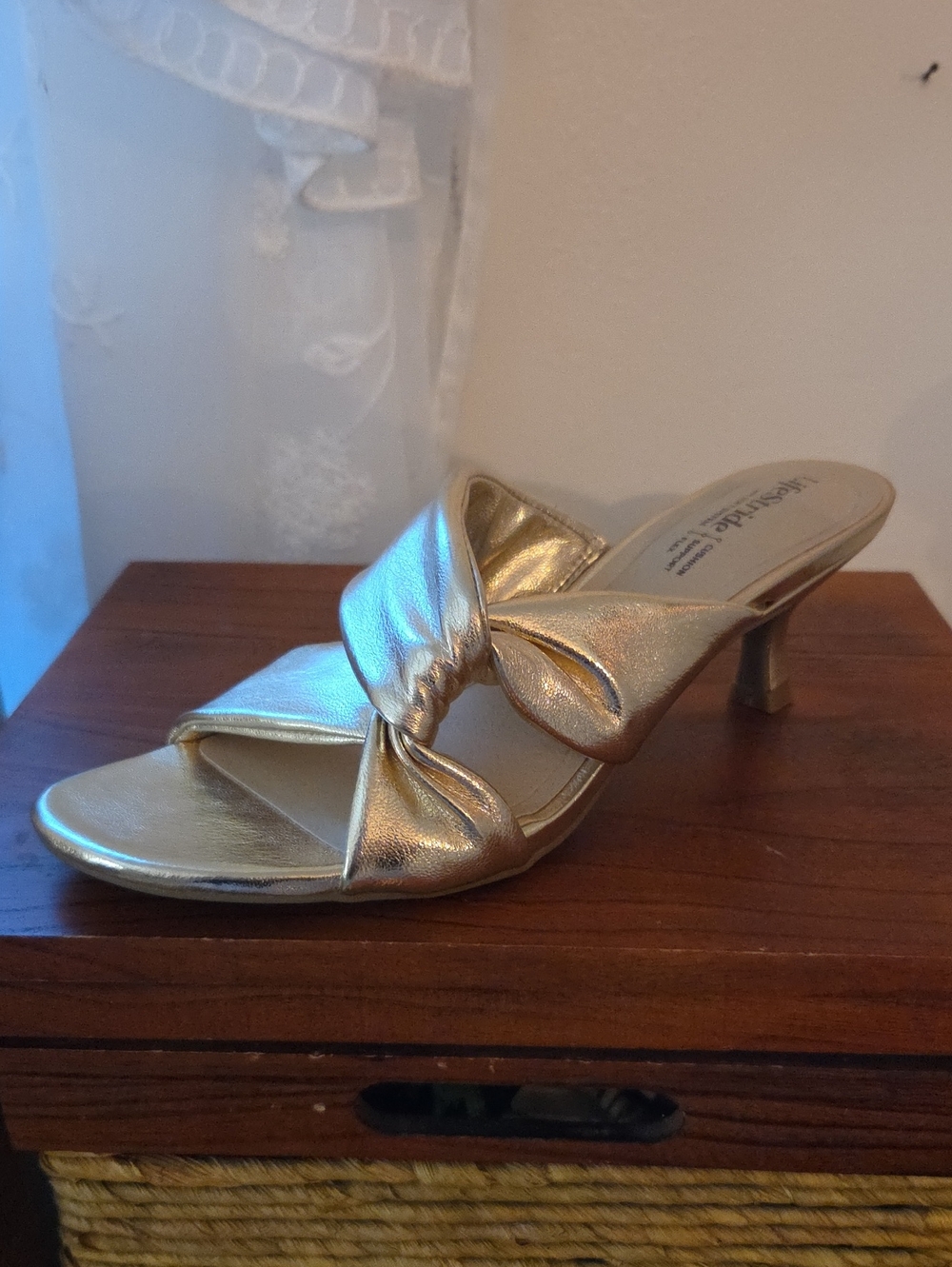 New Life Stride Gold Kitten Heel